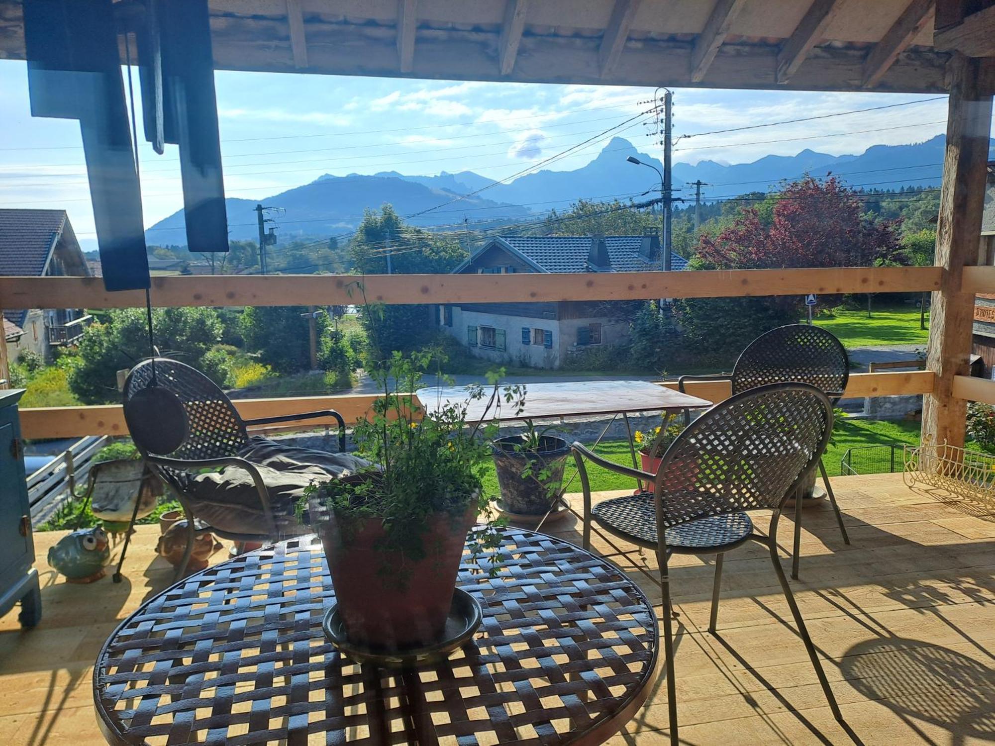 Maison D'Hotes Des Bassins D'Oche Saint-Paul-en-Chablais Exterior foto