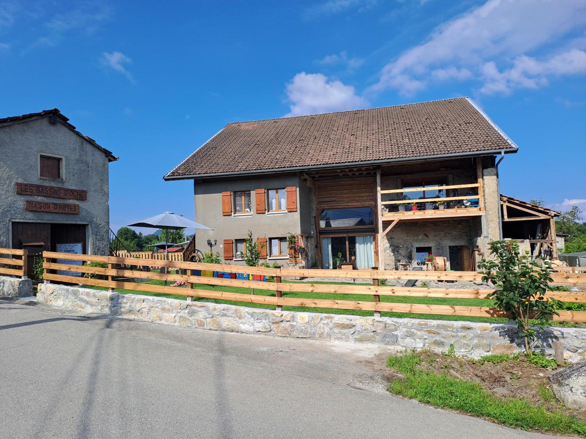 Maison D'Hotes Des Bassins D'Oche Saint-Paul-en-Chablais Exterior foto